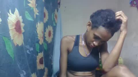 Snapshot of littleyanah chatting on March 2026 08:37:02 PM yanah online show from March 2026 08:37:02 PM