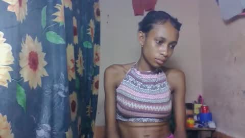 Snapshot of littleyanah chatting on April 2026 05:10:01 PM yanah online show from April 2026 05:10:01 PM