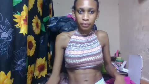 Snapshot of littleyanah chatting on April 2026 07:31:01 PM yanah online show from April 2026 07:31:01 PM
