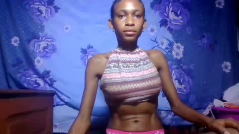 Snapshot of littleyanah chatting on May 2026 07:14:02 AM yanah online show from May 2026 07:14:02 AM