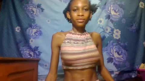 Snapshot of littleyanah chatting on May 2026 11:23:01 PM yanah online show from May 2026 11:23:01 PM