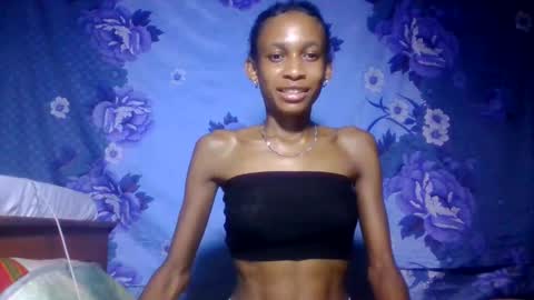 Snapshot of littleyanah chatting on May 2026 01:19:01 PM yanah online show from May 2026 01:19:01 PM