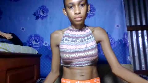 Snapshot of littleyanah chatting on July 2026 06:05:01 AM yanah online show from July 2026 06:05:01 AM