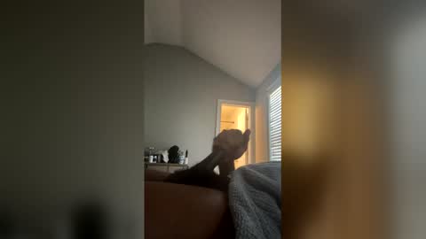 littysmash_hub online show from March 2026 07:06:01 PM