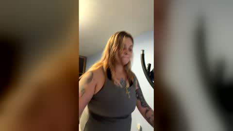 Nina online show from April 2026 04:04:01 AM