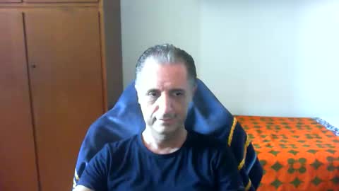 liuk53 online show from May 2026 01:17:01 PM