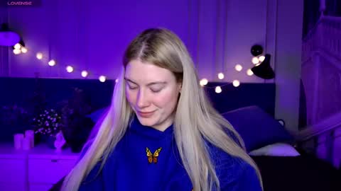 Snapshot of liv_fay chatting on March 2025 07:45:02 PM Liv 3 online show from March 2025 07:45:02 PM