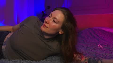 Snapshot of liv_fay chatting on September 2025 03:38:02 PM Liv 3 online show from September 2025 03:38:02 PM