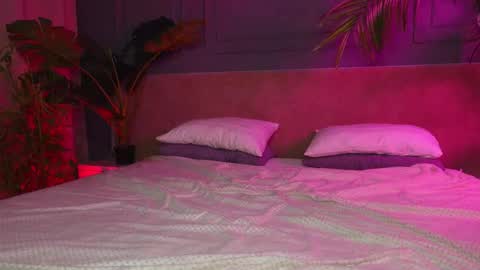 Liv 3 online show from December 2025 02:04:02 PM