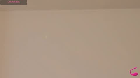 Emily  R online show from November 2025 03:44:01 PM