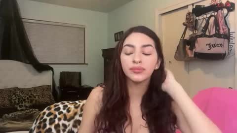 Snapshot of livhart chatting on November 2025 02:01:01 AM livhart online show from November 2025 02:01:01 AM