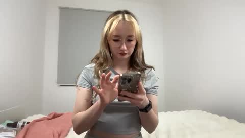 Snapshot of livialachowski chatting on February 2026 11:10:01 PM Livia Lachowski online show from February 2026 11:10:01 PM