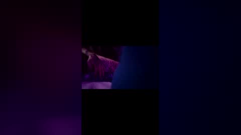 Snapshot of livinglife4me2 chatting on December 2025 12:00:01 PM LivinLife online show from December 2025 12:00:01 PM