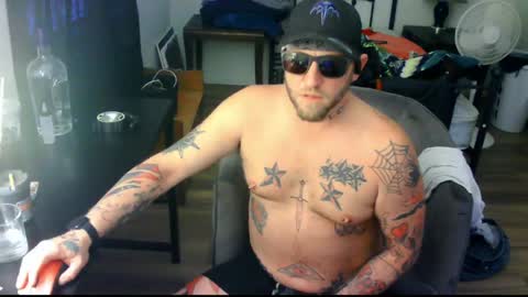 livingpuddle online show from May 2026 10:51:01 PM