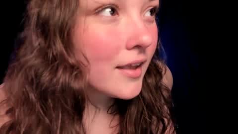 Liv online show from September 2025 12:56:02 AM