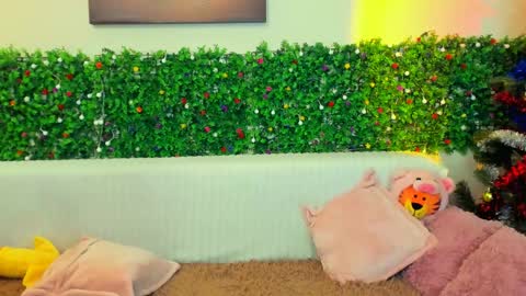 Snapshot of liya_gorgeous chatting on December 2024 12:05:02 PM liya_gorgeous online show from December 2024 12:05:02 PM