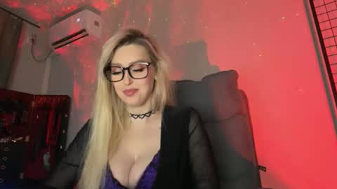 Snapshot of liya_ray chatting on February 2026 11:20:01 PM Liya Ray online show from February 2026 11:20:01 PM