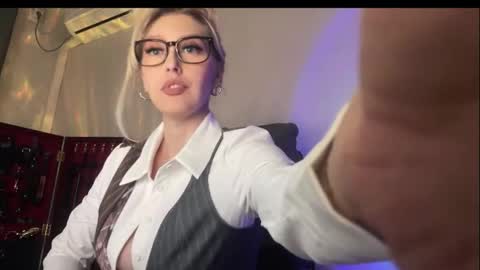 Liya Ray online show from March 2026 03:37:02 PM