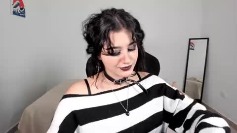 Elizabeth online show from July 2026 08:46:02 PM