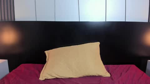 Liz  online show from January 2025 06:40:01 PM