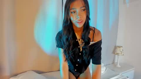 Snapshot of liz_grant chatting on November 2025 10:54:02 PM Liz Grant online show from November 2025 10:54:02 PM