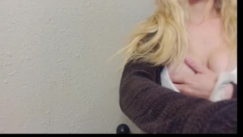 Jay-Liz online show from September 2025 05:07:02 AM