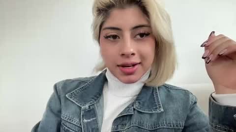 Lizeth online show from January 2025 06:02:02 PM