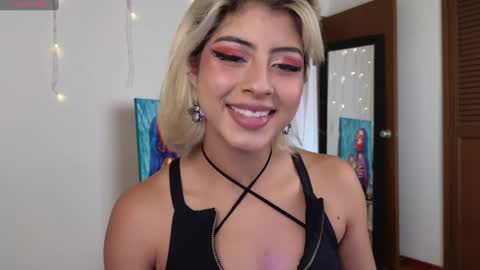 Lizeth online show from January 2025 06:14:01 PM