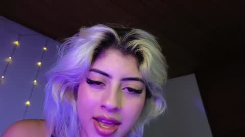 Lizeth online show from February 2025 10:44:02 PM