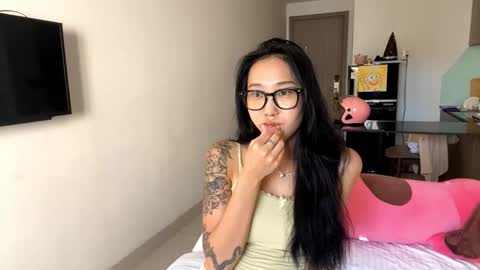 Lizz online show from November 2025 06:35:02 AM