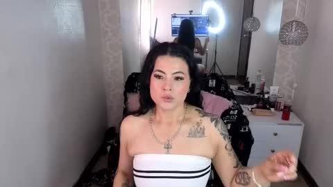 Lizha  online show from November 2025 02:17:01 PM