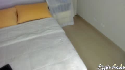 Snapshot of lizzieamber chatting on December 2024 09:21:02 AM lizzieamber online show from December 2024 09:21:02 AM