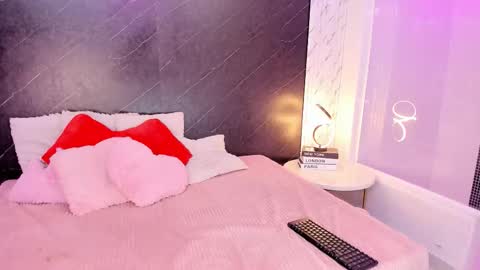 Snapshot of lizziierose chatting on October 2025 12:05:02 PM I am Lizz online show from October 2025 12:05:02 PM