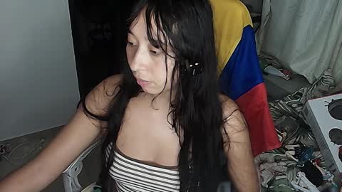 Snapshot of lizzy_kawuaii chatting on February 2026 04:43:02 AM lizzy online show from February 2026 04:43:02 AM