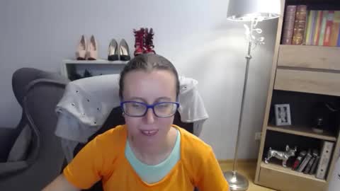 Lizzy online show from September 2025 04:36:02 AM