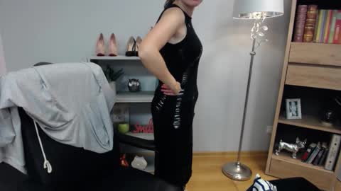 Lizzy online show from October 2025 05:54:02 AM