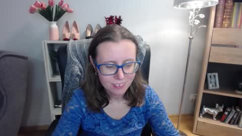 Lizzy online show from December 2025 05:37:02 AM