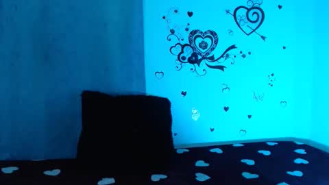 Snapshot of lizzyroses chatting on February 2025 12:11:01 PM Elizabeth but call me Lizz online show from February 2025 12:11:01 PM