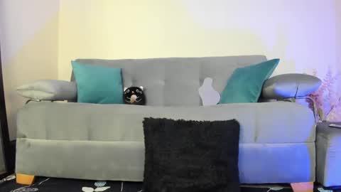 Snapshot of lizzyroses chatting on October 2025 01:00:02 PM Elizabeth but call me Lizz online show from October 2025 01:00:02 PM