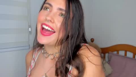 Snapshot of llanna_ chatting on February 2025 06:09:01 AM Llanna online show from February 2025 06:09:01 AM