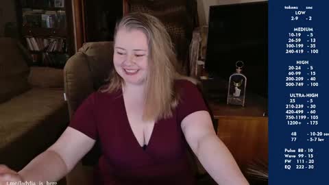 Lia online show from April 2026 07:52:01 PM