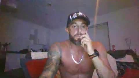 Snapshot of llleeeooonnn69 chatting on October 2025 10:40:02 PM Leon online show from October 2025 10:40:02 PM