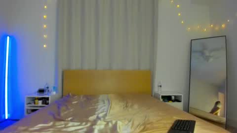 Snapshot of lodaddy_gets_dirty chatting on February 2025 05:34:02 AM lolo 3 online show from February 2025 05:34:02 AM