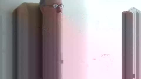 Snapshot of loewe39238 chatting on March 2026 08:33:01 AM loewe39238 online show from March 2026 08:33:01 AM