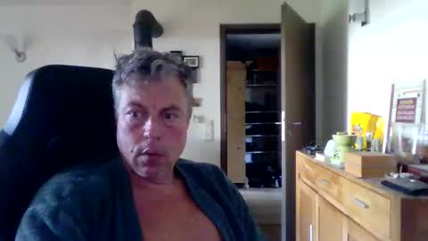 Snapshot of lofe_1978 chatting on May 2026 04:57:04 PM lofe_1978 online show from May 2026 04:57:04 PM