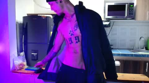 Logan online show from October 2025 02:22:02 AM