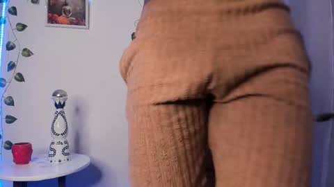 Snapshot of logan_drakex chatting on March 2025 12:37:01 AM LOGAN DRAKE online show from March 2025 12:37:01 AM