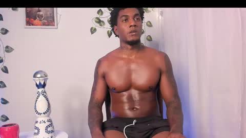 Snapshot of logan_drakex chatting on March 2025 07:13:02 AM LOGAN DRAKE online show from March 2025 07:13:02 AM