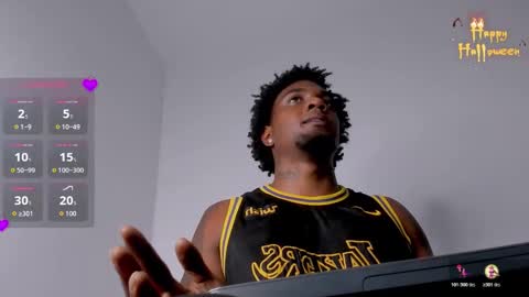 Snapshot of logan_drakex chatting on November 2025 07:48:02 PM LOGAN DRAKE online show from November 2025 07:48:02 PM