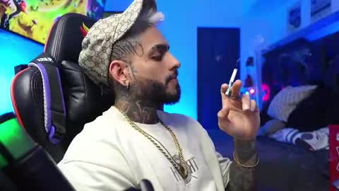 logan_hugh8 online show from February 2026 06:40:02 AM